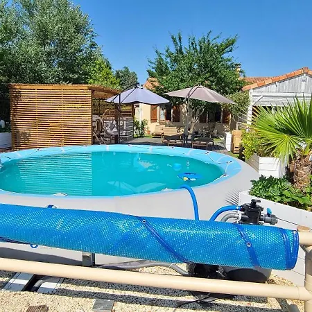 Lana 3 Etoiles Jardin * Montjean (Charente)